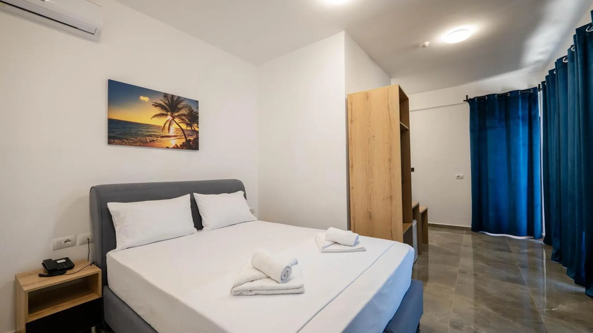 Vullkan Hotel Ksamil 4*,